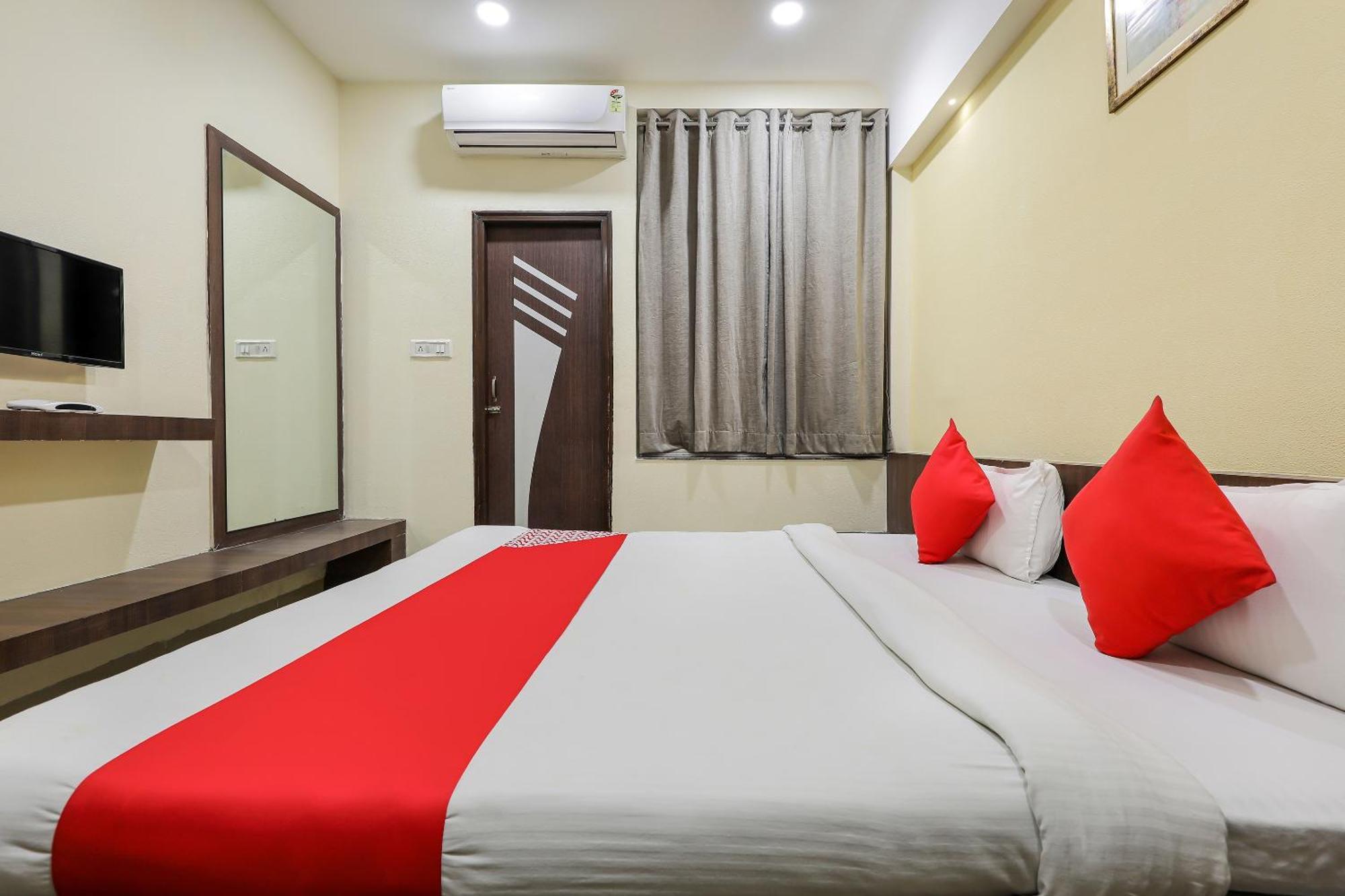 Oyo Hotel Relax Indore Exterior photo